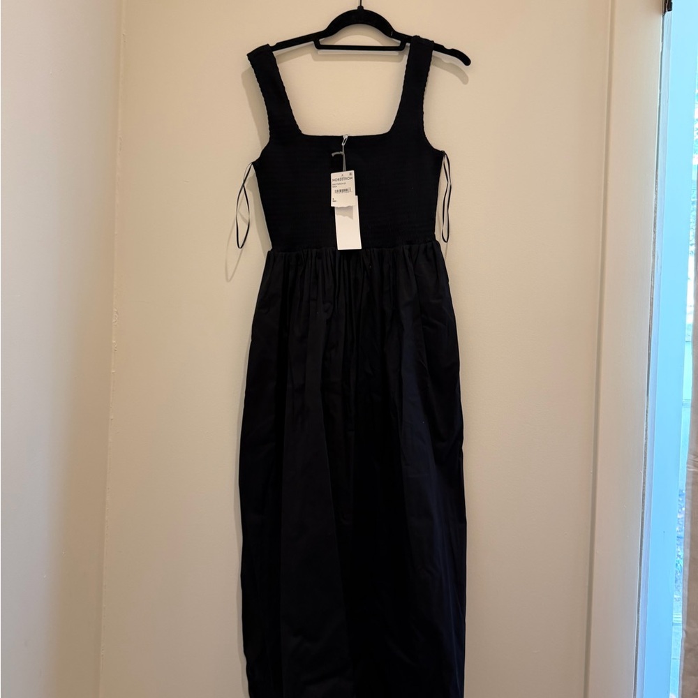 Elegant Black Nordstroms ruched Sleeveless Dress